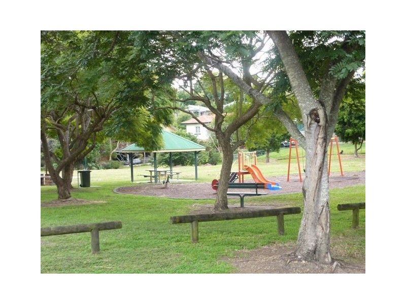 29 Albert Street, Camp Hill QLD 4152