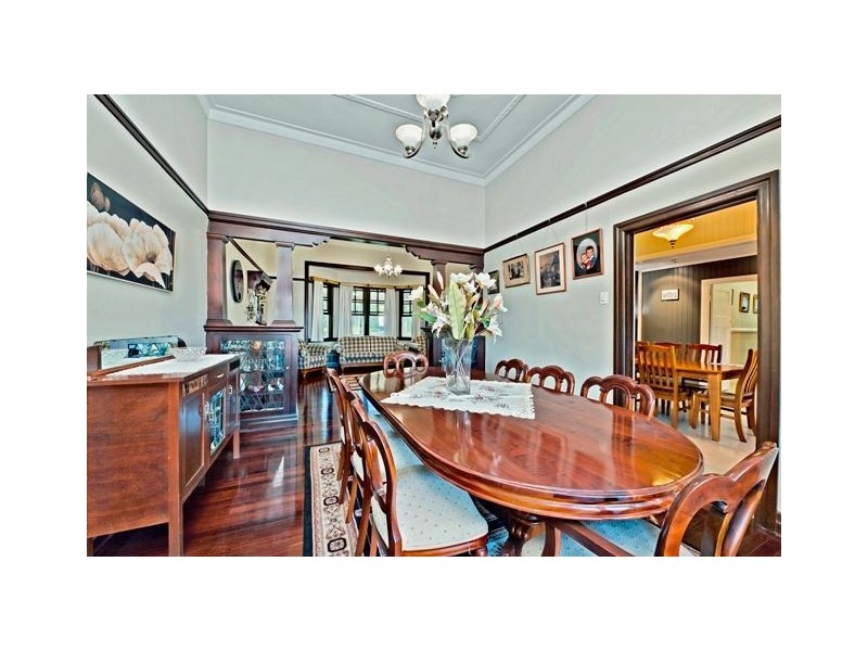 421 Upper Cornwall Street (access via Douglas St), Coorparoo QLD 4151