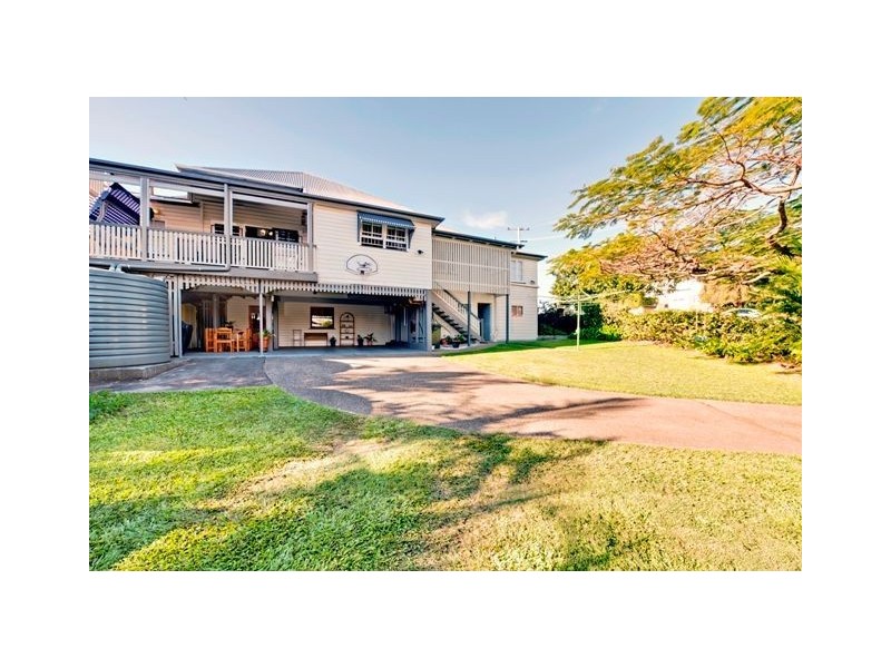 421 Upper Cornwall Street (access via Douglas St), Coorparoo QLD 4151