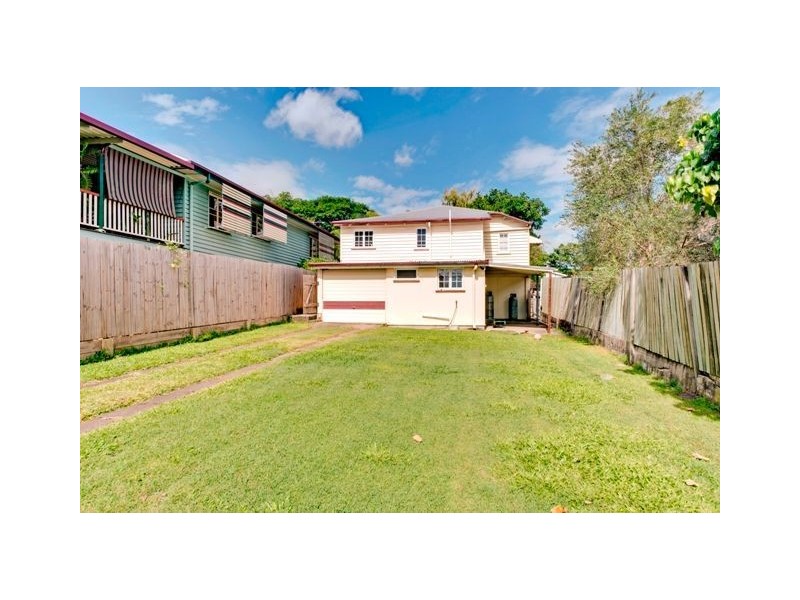 26 Halland Terrace, Camp Hill QLD 4152