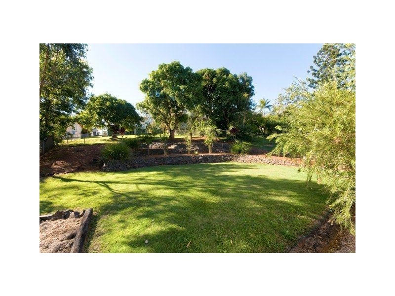 8 Doyle Street, Coorparoo QLD 4151