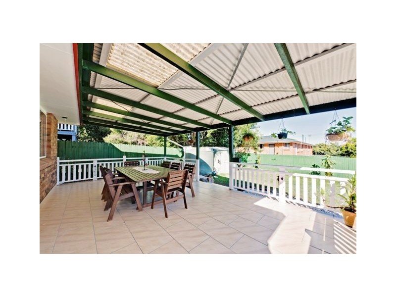 27 Hansen Street, Moorooka QLD 4105