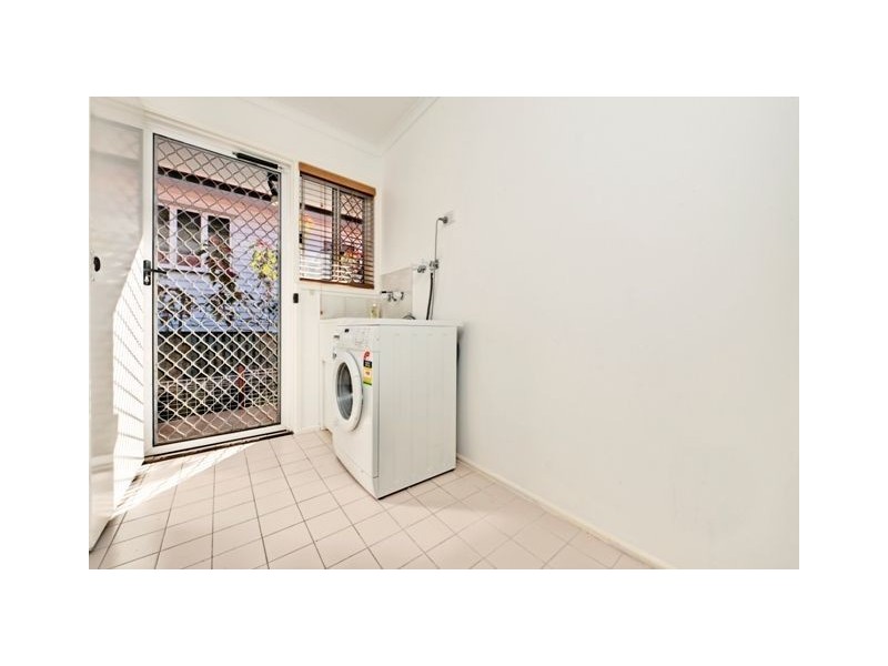 27 Hansen Street, Moorooka QLD 4105