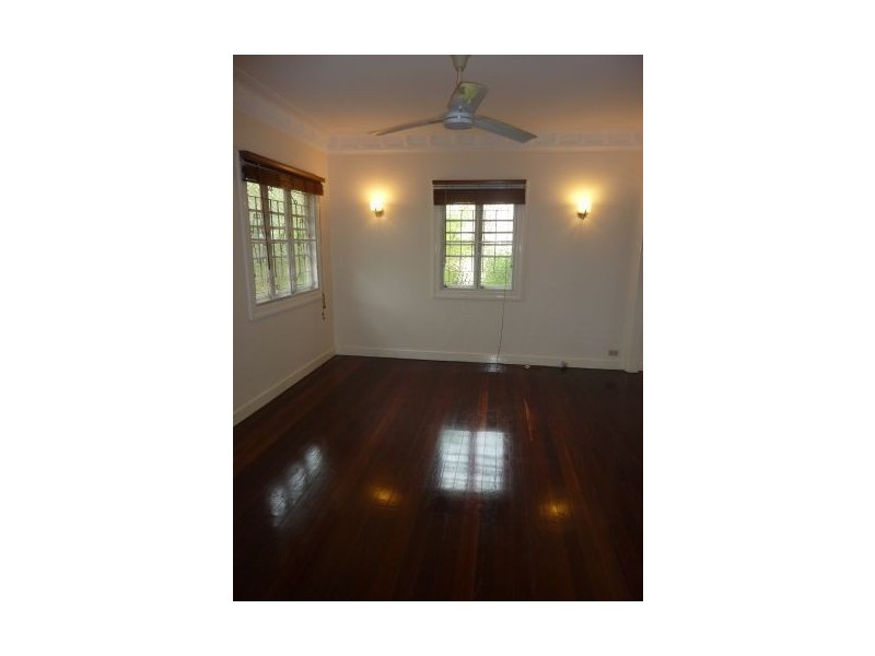 15 Coonara Street, Holland Park QLD 4121