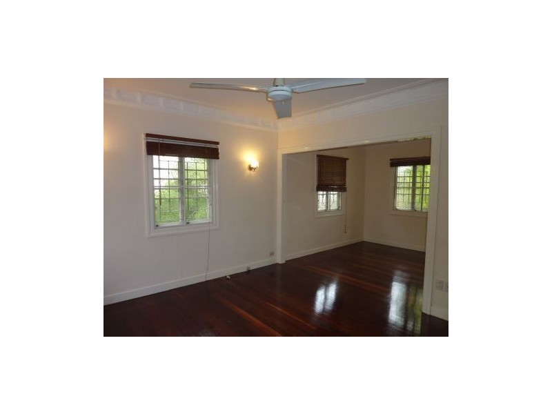 15 Coonara Street, Holland Park QLD 4121