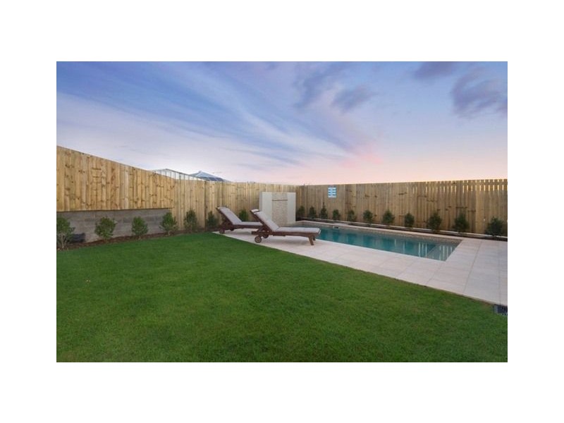 25 Newman Avenue, Camp Hill QLD 4152