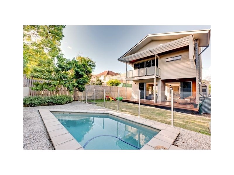 21 Raven Street, Camp Hill QLD 4152
