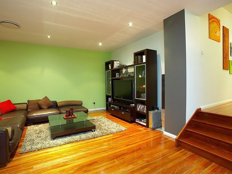 19 Garden Street, Greenslopes QLD 4120