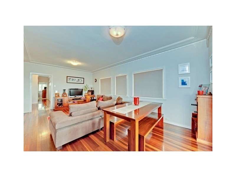 2 Prout Street, Camp Hill QLD 4152