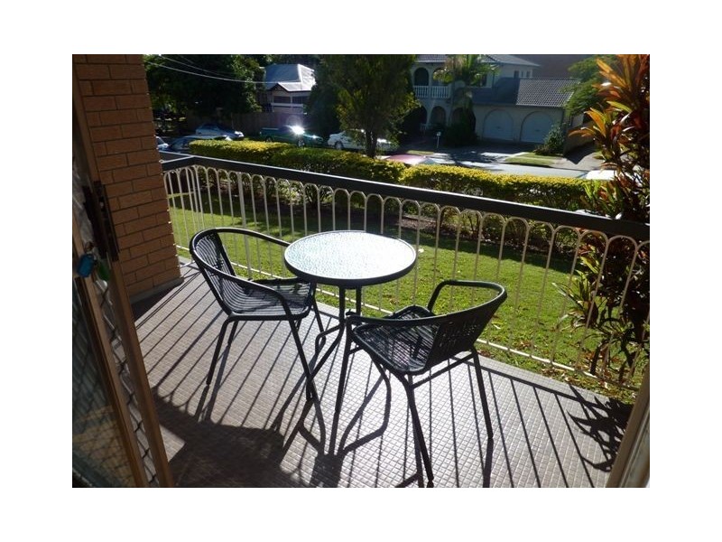 2/21 Wellington Street, Coorparoo QLD 4151