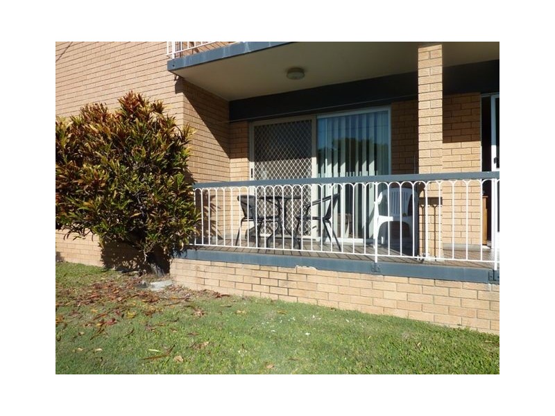 2/21 Wellington Street, Coorparoo QLD 4151