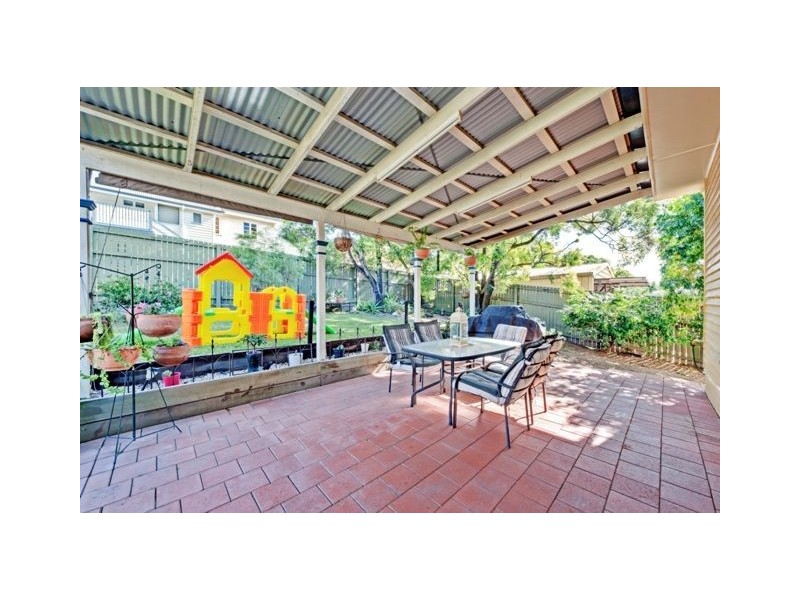 95 Boundary Road, Camp Hill QLD 4152