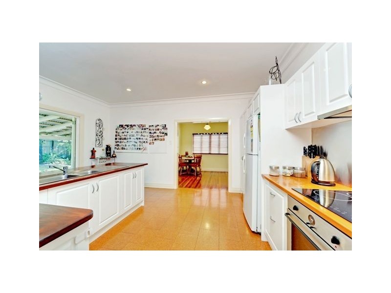 95 Boundary Road, Camp Hill QLD 4152