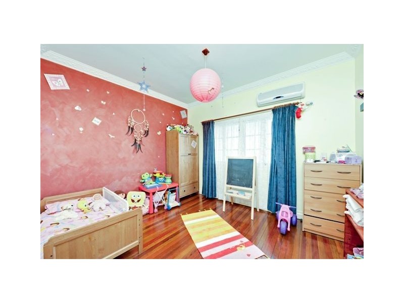 95 Boundary Road, Camp Hill QLD 4152