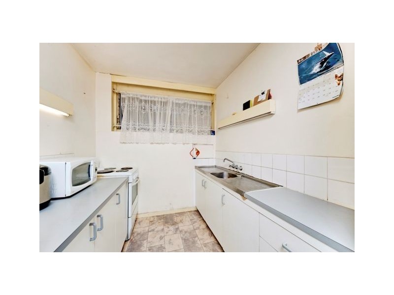 9/223 Cavendish Road, Coorparoo QLD 4151