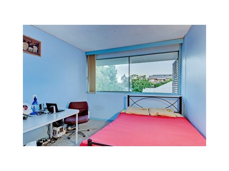 9/223 Cavendish Road, Coorparoo QLD 4151