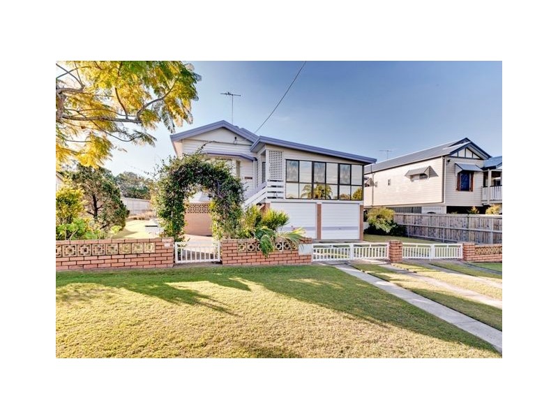 64 Armstrong Road, Cannon Hill QLD 4170