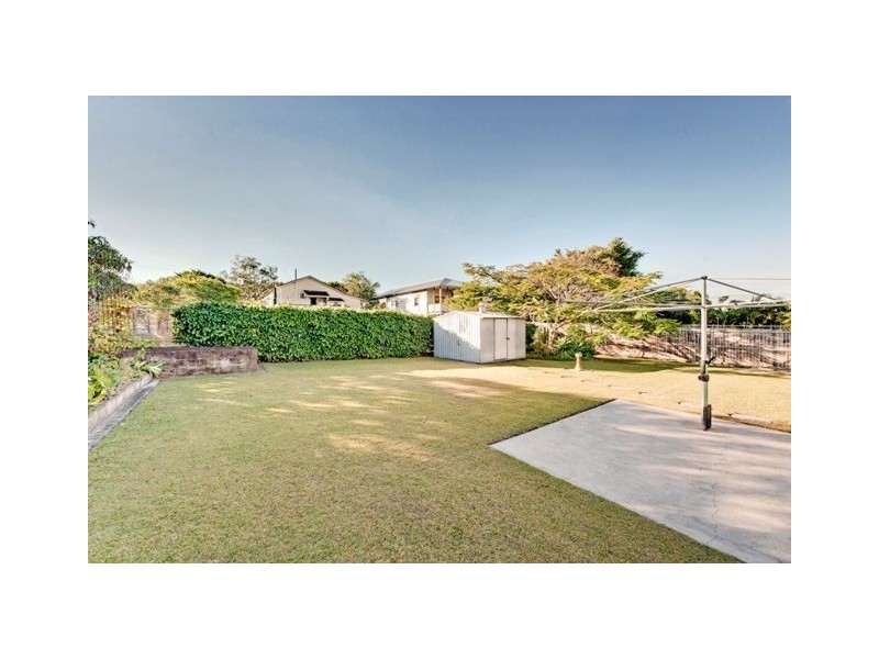 64 Armstrong Road, Cannon Hill QLD 4170