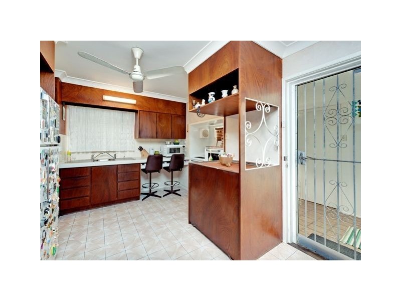 64 Armstrong Road, Cannon Hill QLD 4170