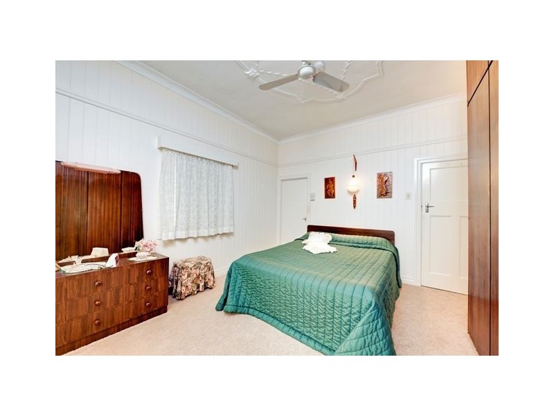 64 Armstrong Road, Cannon Hill QLD 4170