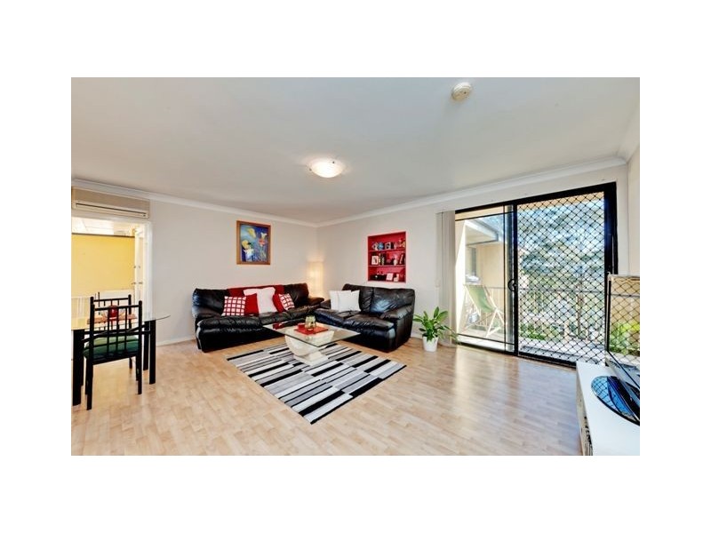 8/5 View Street, Coorparoo QLD 4151