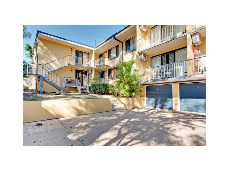 8/5 View Street, Coorparoo QLD 4151