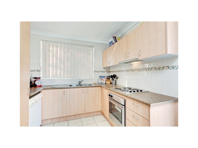 8/5 View Street, Coorparoo QLD 4151