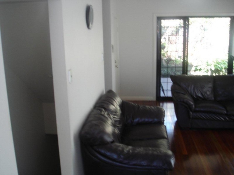 76 Waldheim Street, Annerley QLD 4103