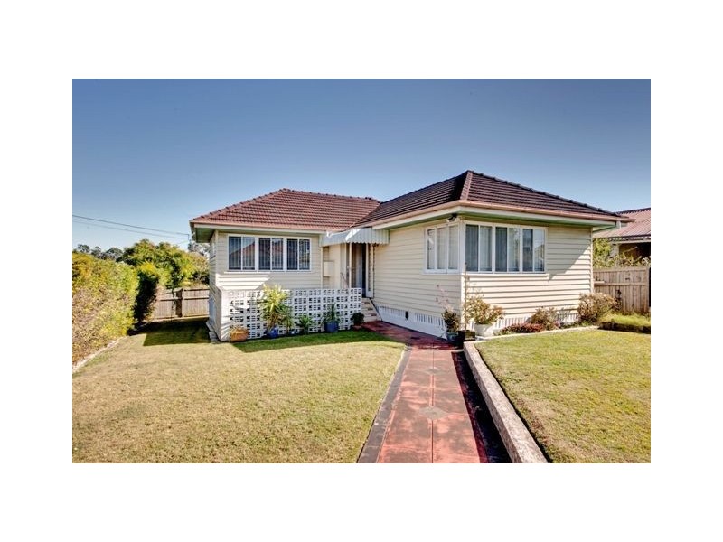 68 Arrol Street, Camp Hill QLD 4152