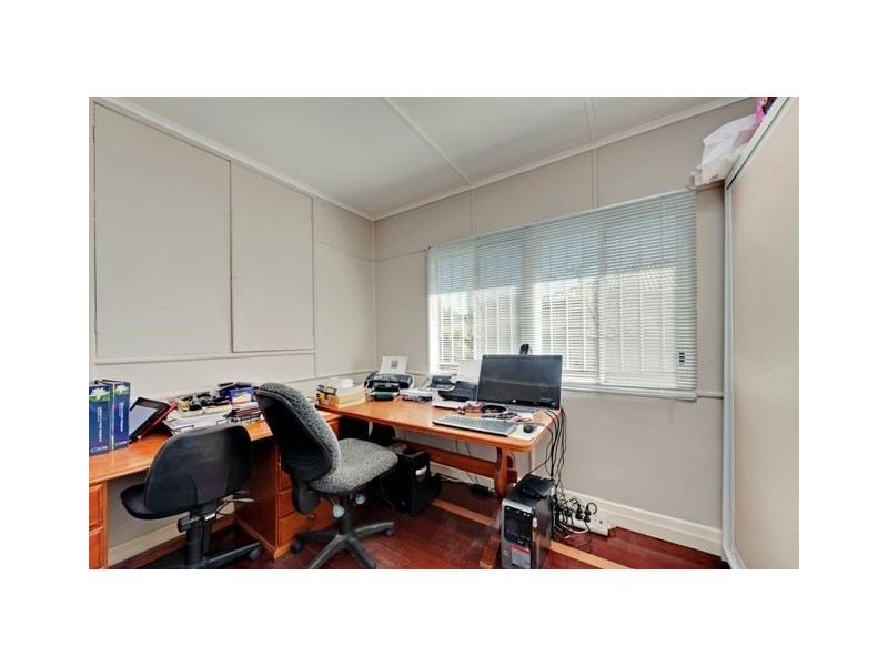 68 Arrol Street, Camp Hill QLD 4152