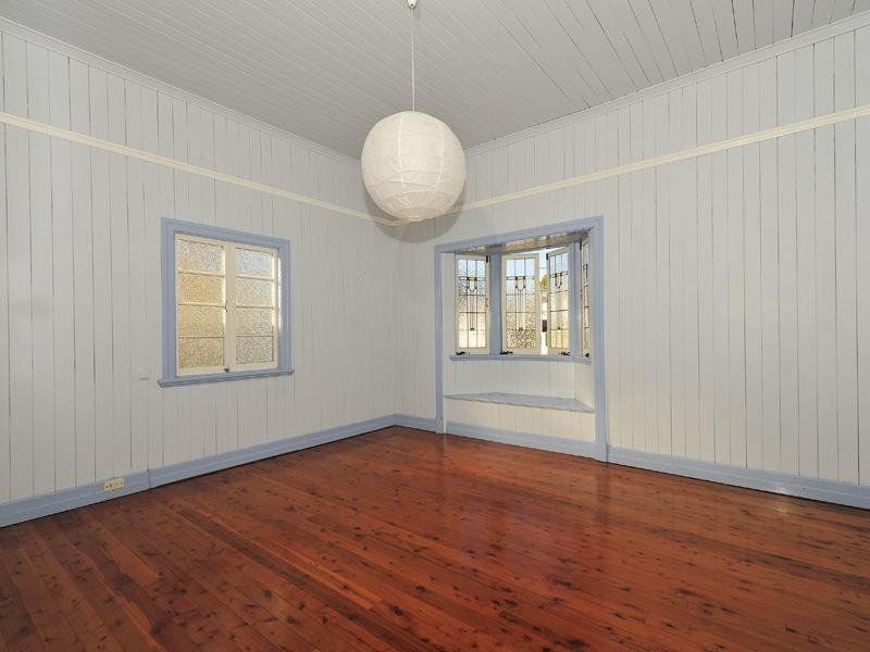 22 Frank Street, Norman Park QLD 4170