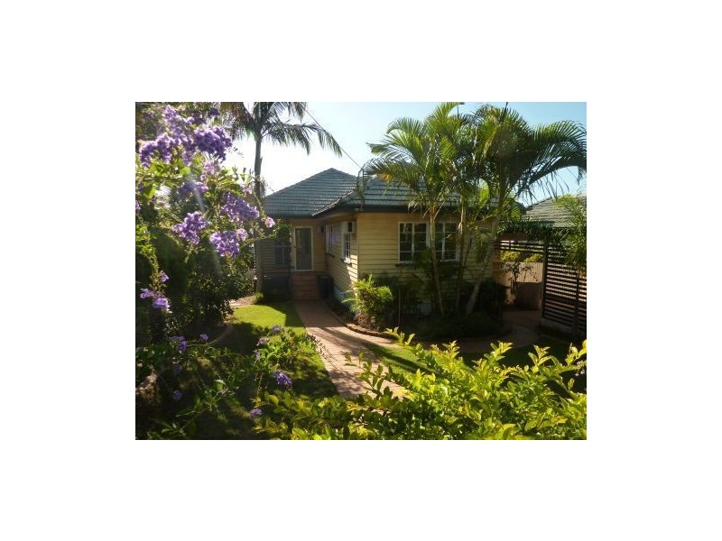 30 Arrol Street, Camp Hill QLD 4152