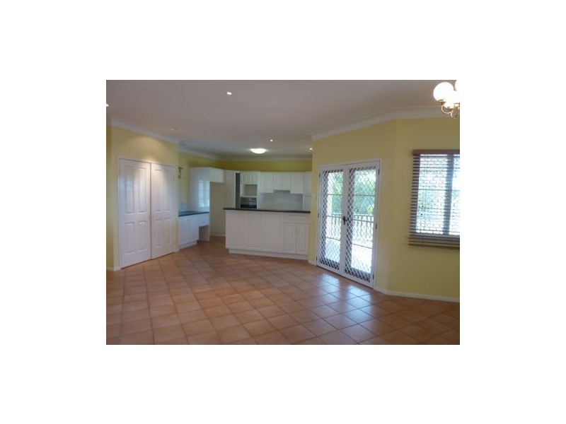 30 Arrol Street, Camp Hill QLD 4152