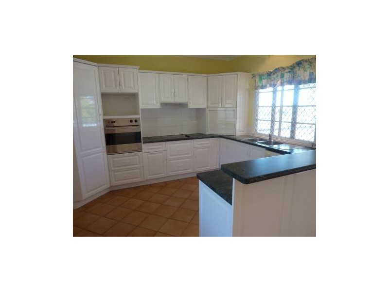 30 Arrol Street, Camp Hill QLD 4152