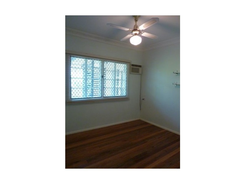 30 Arrol Street, Camp Hill QLD 4152