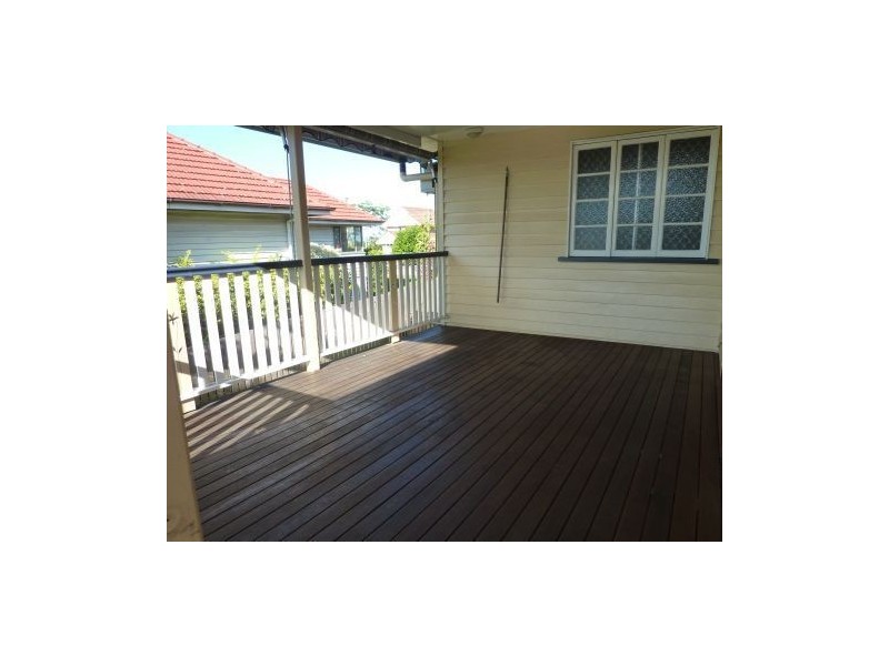 30 Arrol Street, Camp Hill QLD 4152