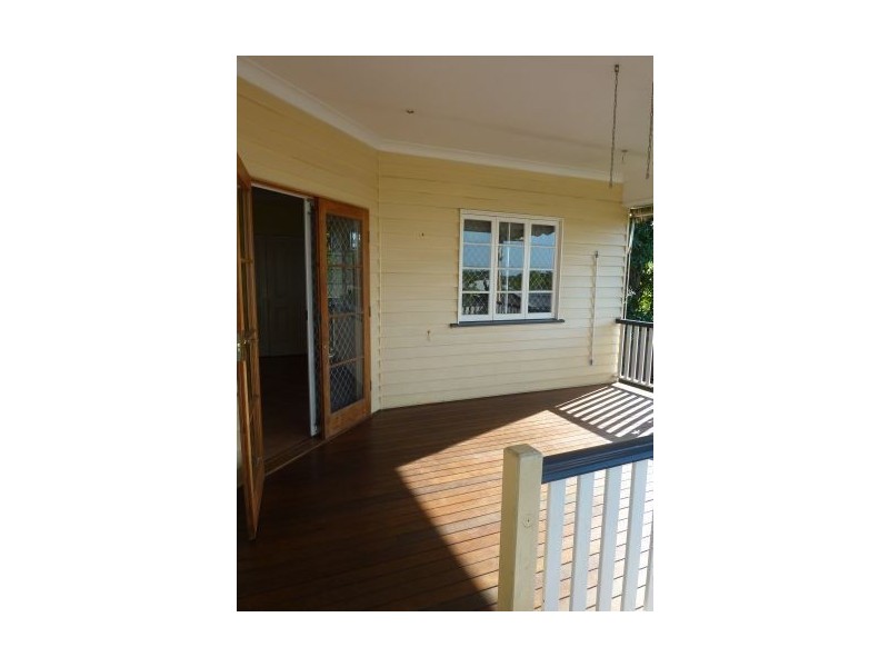 30 Arrol Street, Camp Hill QLD 4152