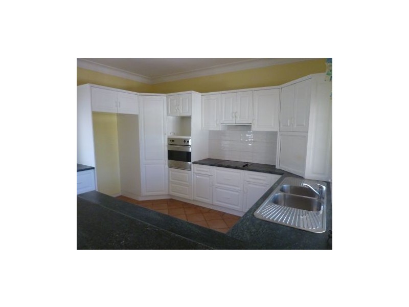 30 Arrol Street, Camp Hill QLD 4152