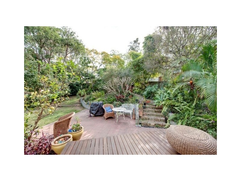 48 Hipwood Avenue, Coorparoo QLD 4151