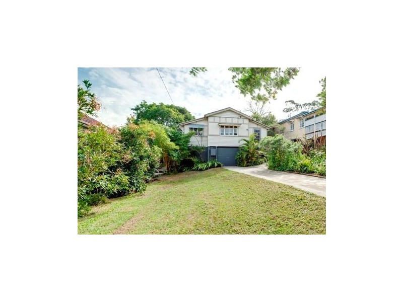 48 Hipwood Avenue, Coorparoo QLD 4151