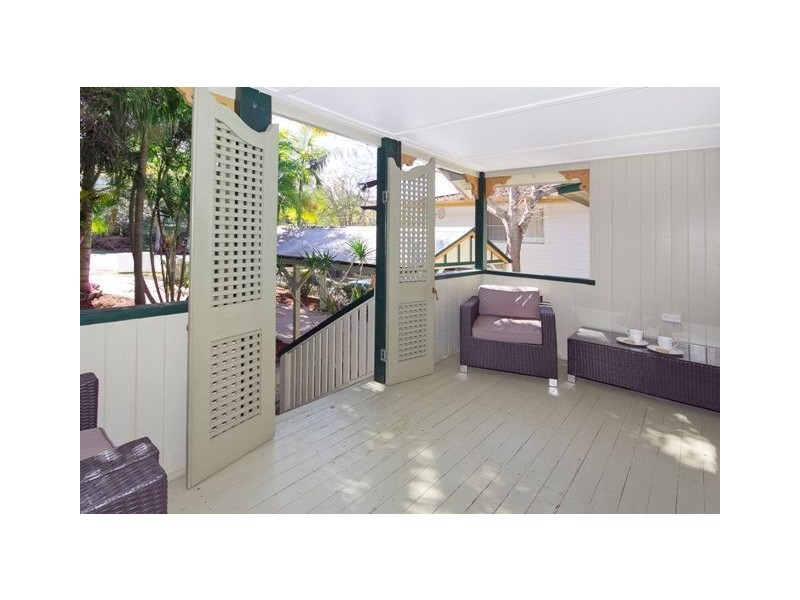 11A Pitney Street, Camp Hill QLD 4152