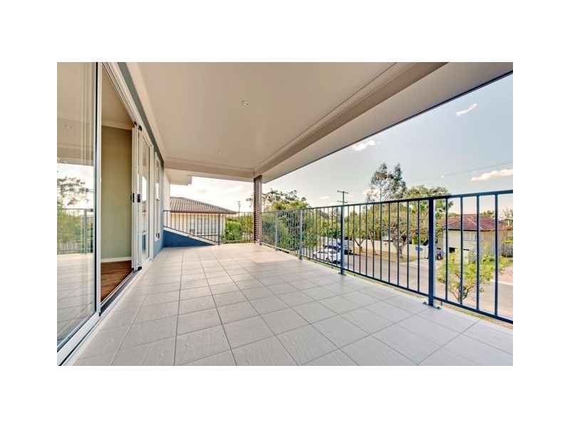 32 Orwell Street, Camp Hill QLD 4152