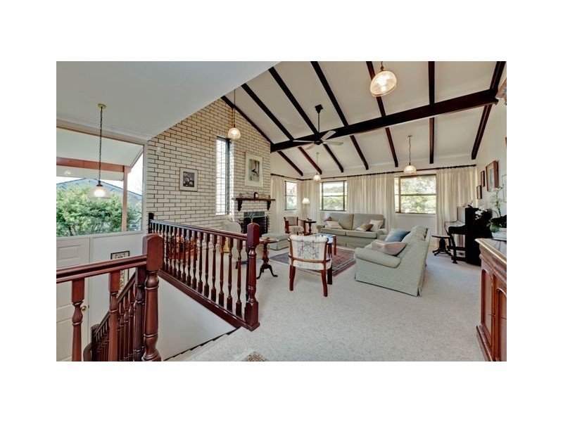 3 Pavo Street, Camp Hill QLD 4152