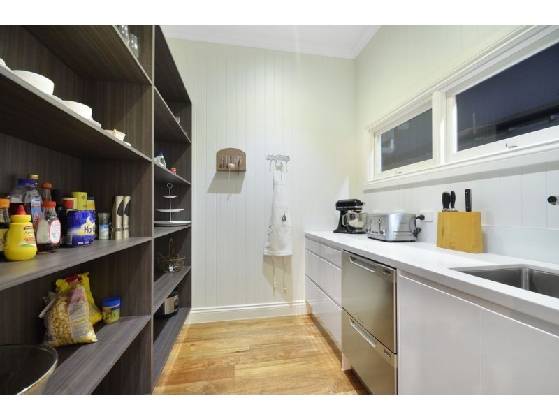 49 Rees Avenue, Coorparoo QLD 4151