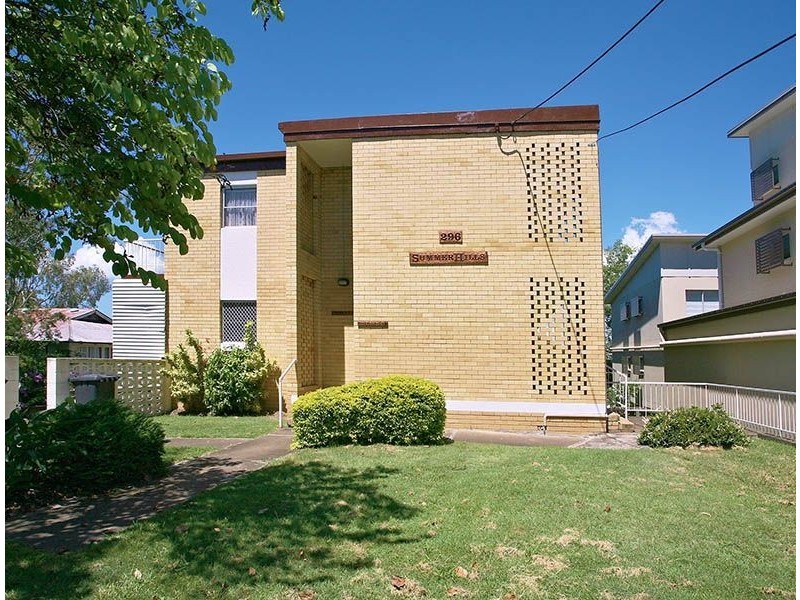 3/296 Cavendish Road, Coorparoo QLD 4151