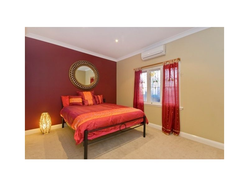 46 Ninth Avenue, Coorparoo QLD 4151