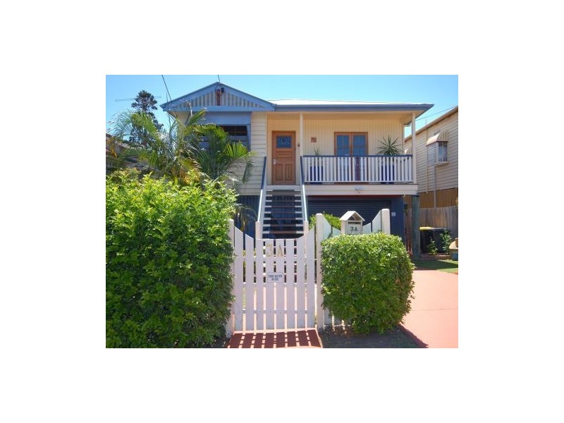 3A Galway Street, Greenslopes QLD 4120