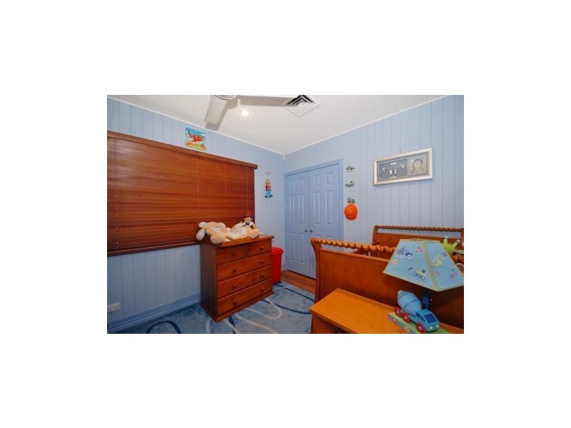 3A Galway Street, Greenslopes QLD 4120