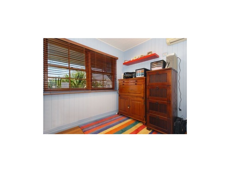 3A Galway Street, Greenslopes QLD 4120