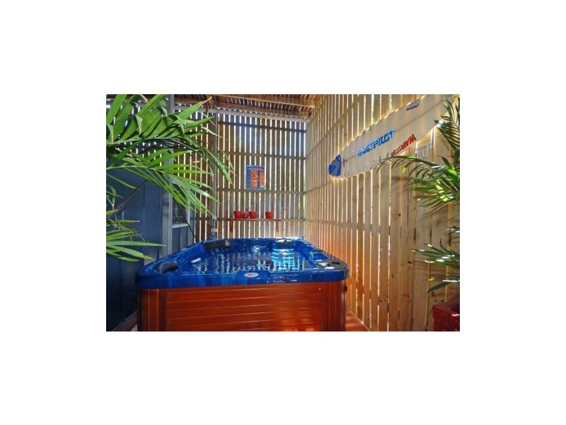 3A Galway Street, Greenslopes QLD 4120